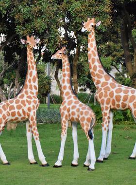 园林景观小品景区园区装饰玻璃钢长颈鹿雕塑大型户外仿真动物摆件