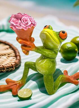 创意可爱北欧花园居家装饰求婚送花青蛙树脂工艺品摆件情人节礼物