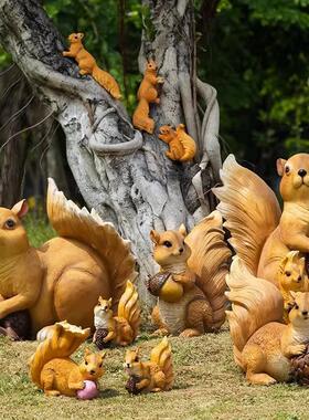 花园装饰小松鼠摆件庭院户外园林仿真动物创意树脂工艺品松鼠雕塑