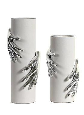 现代简约轻奢高档拥抱花瓶手势手掌皮革花瓶摆件样板间方客厅桌面