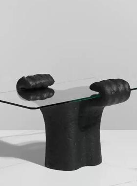 现代抽象设计师双手托举托盘客厅茶几样板间软装饰品创意收纳摆件