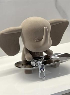 轻奢小飞象托盘摆件入门入户玄关钥匙收纳装饰品客厅家居乔迁礼物