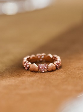 澄一复古拉丝爱心红刚玉戒指满圈桃心金色老钱风轻奢s925银戒指