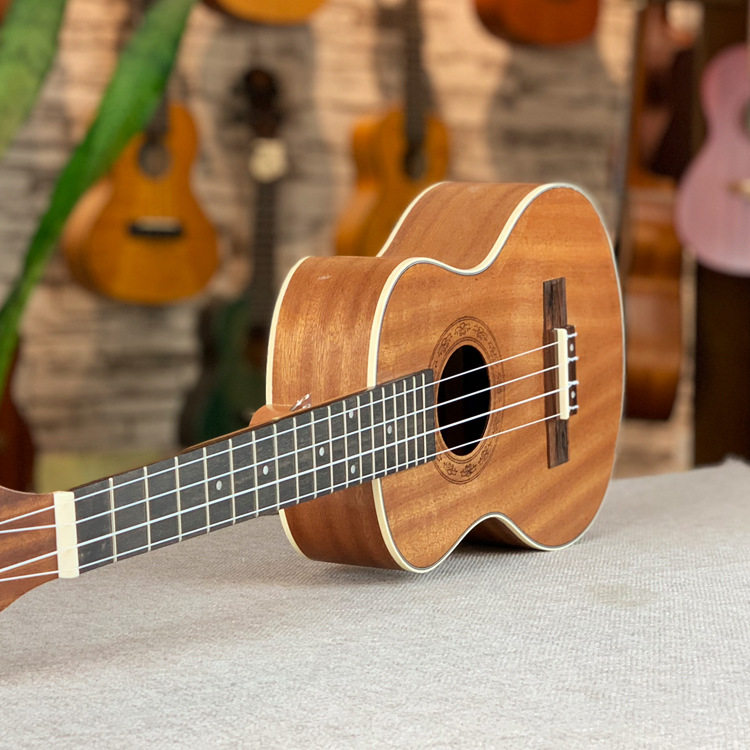 尤克里里26寸沙比利包边无标ukulele乌克丽丽小四弦吉他,淘宝优惠券,粉丝福利购,淘宝优惠卷