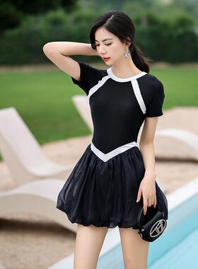 新款气质保守连体泳衣修身显瘦遮肚露背平角裤泳装女