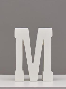简约现代树脂英文字母几何不规则摆件软装样板间售楼部家居装饰品