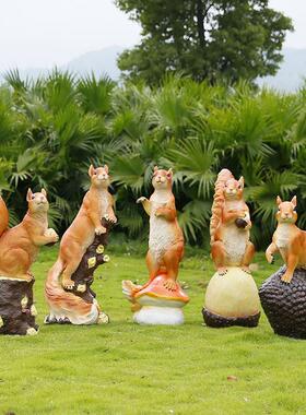 户外仿真松鼠雕塑花园林幼儿园草坪景观爬树动物模型摆件挂件盆景