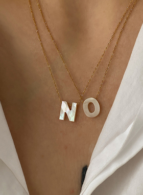Peri'sBox Natural Sea Shell Letter Necklace Thin Chain I