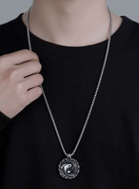 复古中式太极双鱼男生银色项链长款情侣毛衣链几何形道字吊坠小众