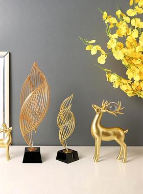 轻奢摆件风生水起客厅电视