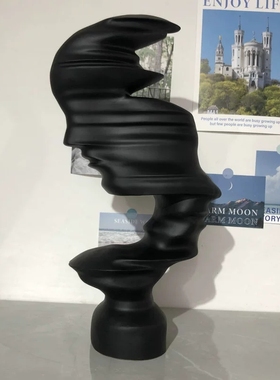 现代简约抽象人物摆件个性创意北欧风格家居装饰品电视柜玄关摆设