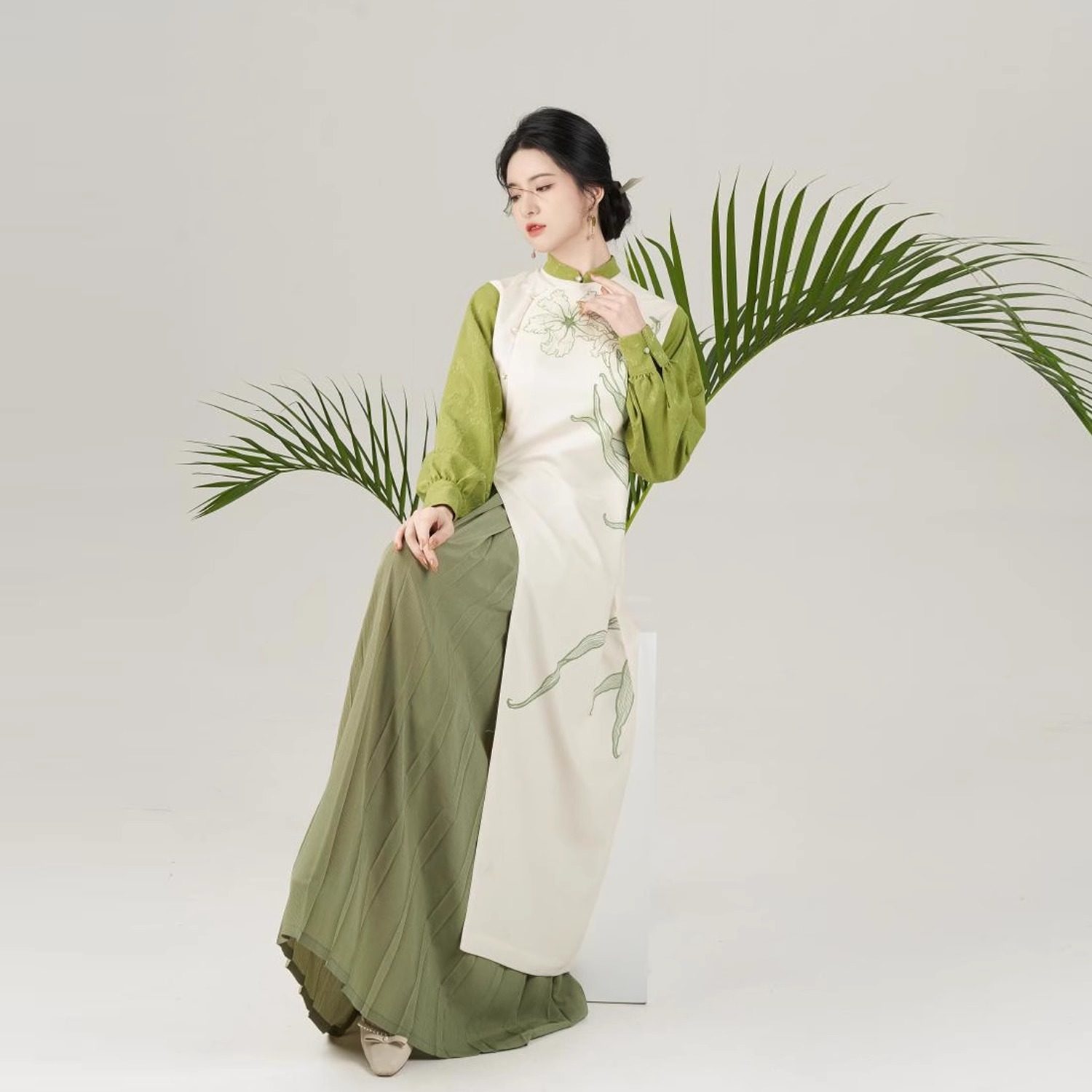 念棠织造司原创新中式改良旗袍高开叉显高显瘦套装百褶裙半身长裙,淘宝优惠券,粉丝福利购,淘宝优惠卷