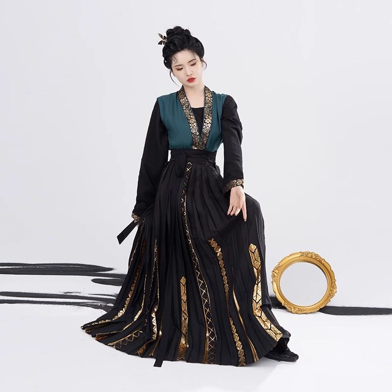 织造司原创唐制汉服鎏金仿妆花织金唐褙子改良中式圆领衫烫金褶裙,淘宝优惠券,粉丝福利购,淘宝优惠卷