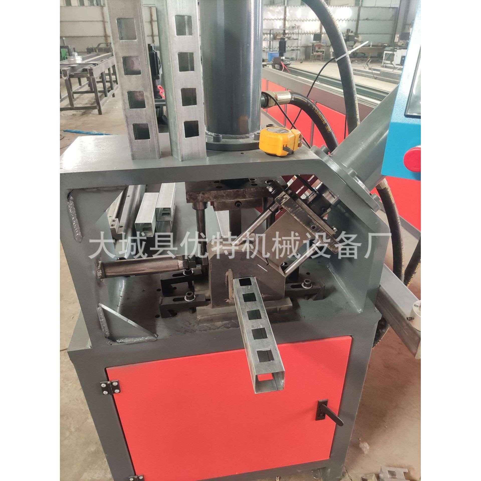 全自动数控液压方管90度切角机槽钢角码冲孔机圆管异形管材冲X20 - 图1