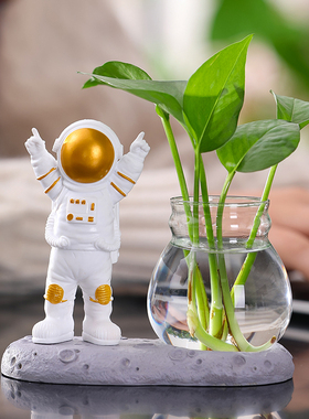 速发创意宇办员家居饰品摆件客厅电视柜书摆航公室桌面太空人小房