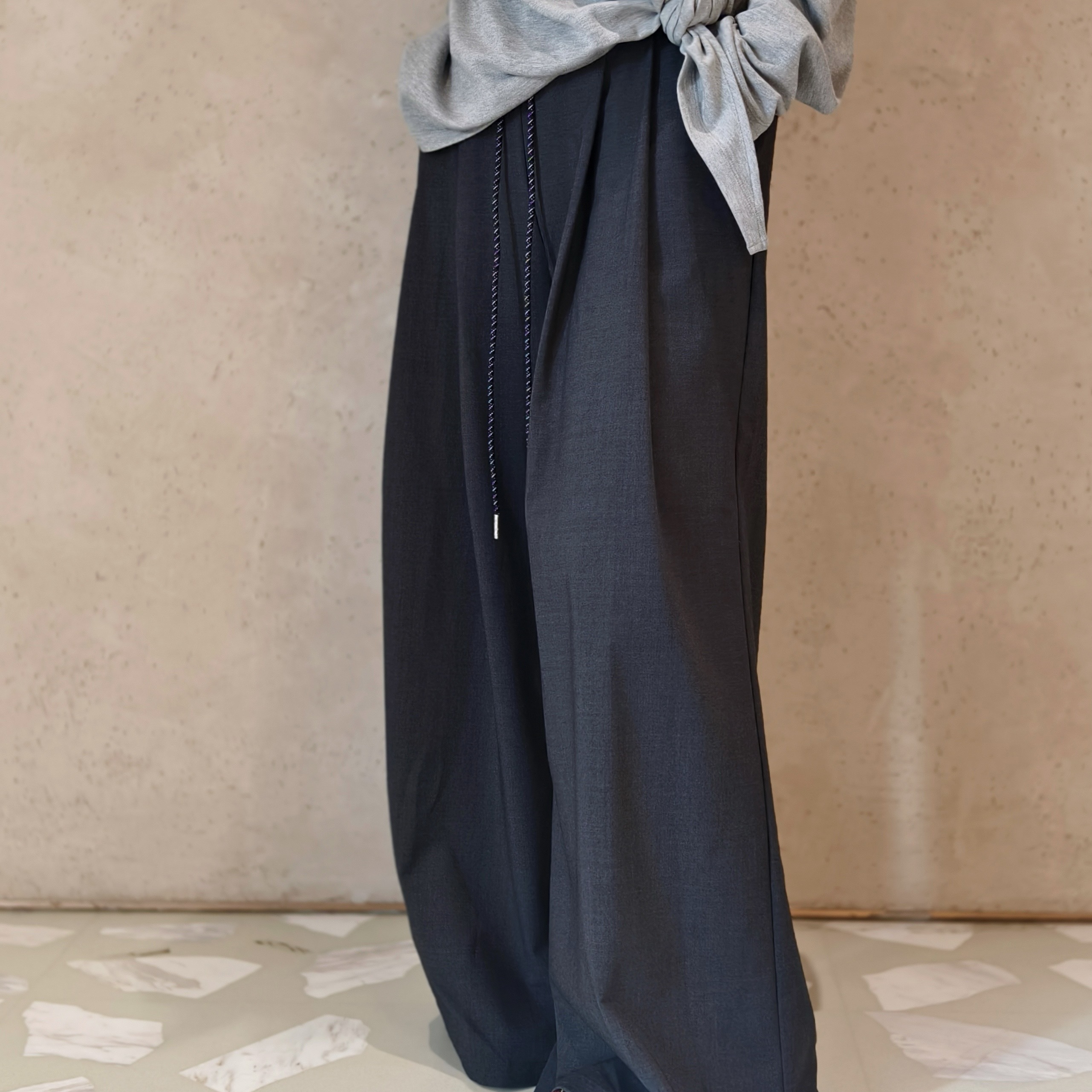 【鸭鸭强推|灰色鼠尾草】显瘦灰色防皱女休闲微弹百搭直筒长裤