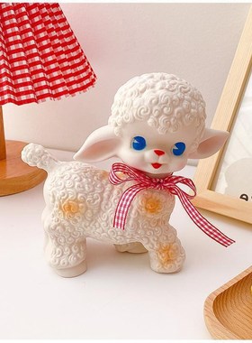 有趣的复古昭和小羊ins风桌面摆件少女可爱办公室书桌家居饰品