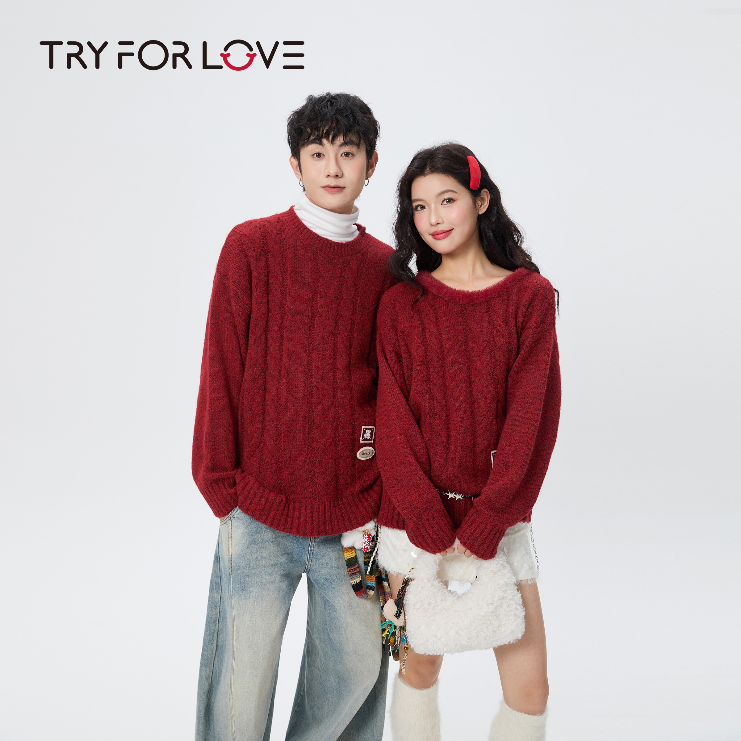 TRYFORLOVE红色斜肩喜庆情侣装毛衣冬季高级感款式保暖针织衫上衣 - 图2