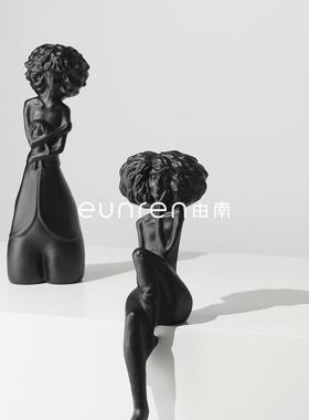 现代中古风抽象人物电视柜摆件客厅小众意式艺术家居饰品装饰礼物