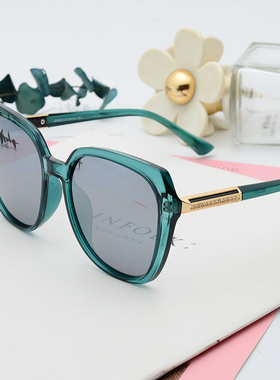 时尚优雅偏光太阳眼镜 女 复古相钻方框墨镜TR90开车驾驶镜粉色潮