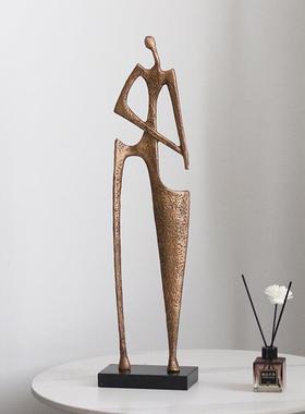 现代轻奢抽象人物北欧书架酒柜玄关样板房工艺装饰品雕塑艺术摆件