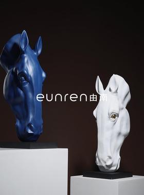 新中式客厅装饰办公室玄关马首落地大摆件创意家居售楼部树脂摆设