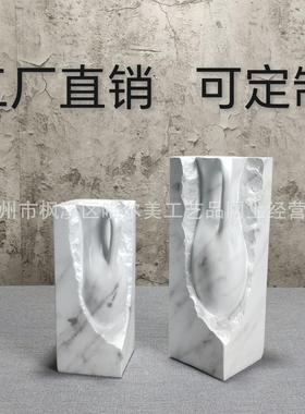 现代简约创意北殴几何雕塑树脂花瓶摆件展厅会所花器客厅餐桌软装