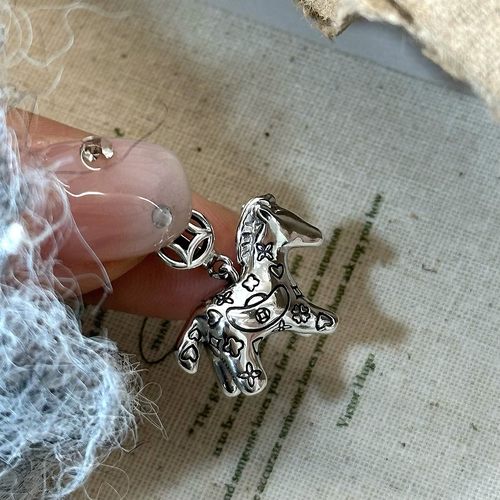 S925纯银涂鸦小马吊坠复古马上有钱小众高级感百搭diy马年小挂件 - 图3