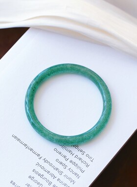 工厂清货 上手超好看 天然绿草莓晶手镯 女款水晶饰品镯子礼物