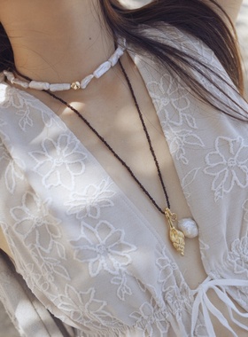 亮熙珠语系列片状巴洛克珍珠项链小众原创设计感轻奢金珠锁骨链