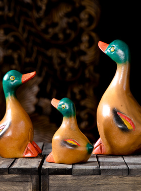 异丽泰国木雕工艺品鸭子小摆件创意平安喜乐客厅电视柜桌面装饰品