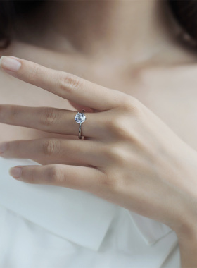 订婚假钻戒结婚对戒仿真一对婚戒婚礼道具仪式用求婚假戒指现场用