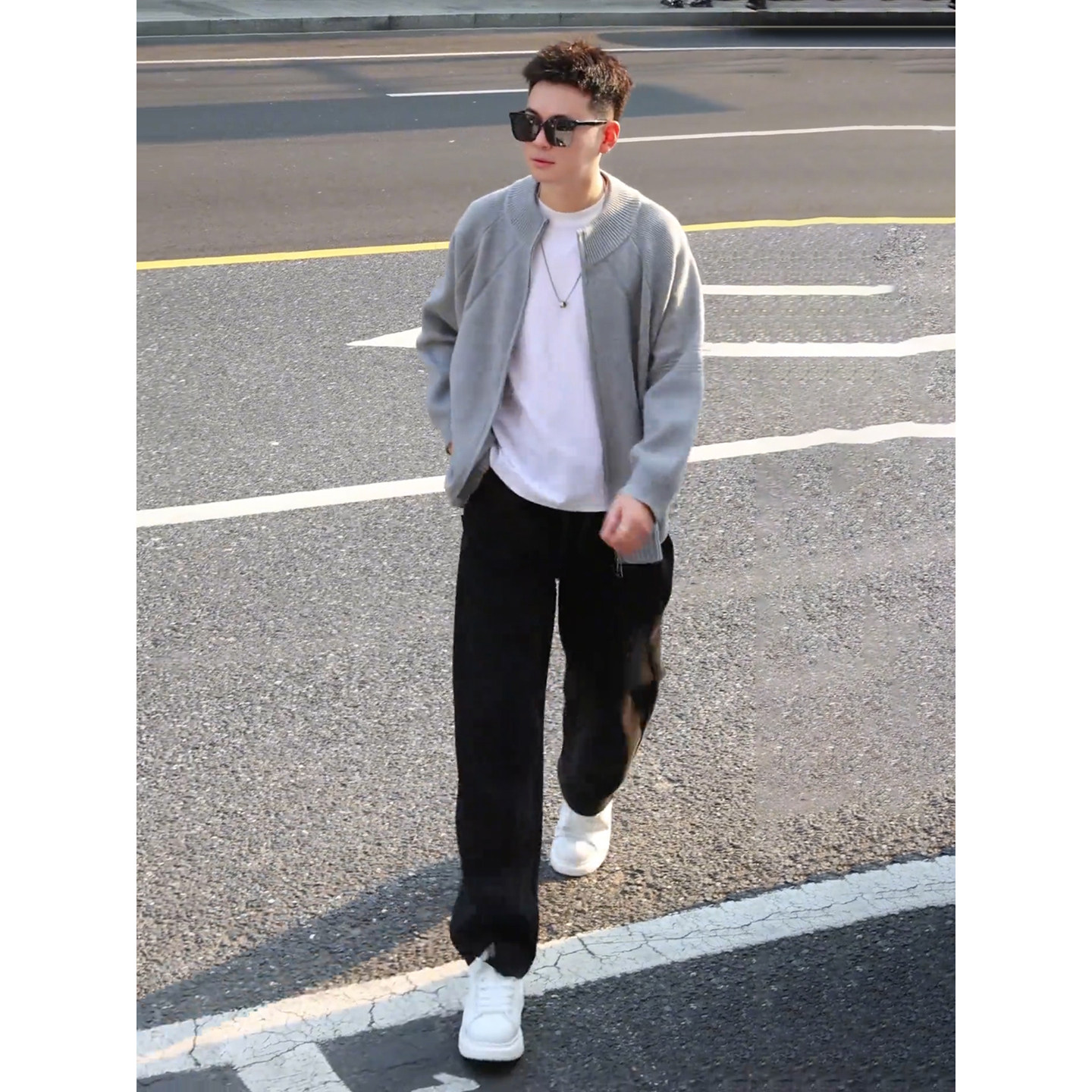 韩系慵懒风双拉链开衫毛衣男生酷帅穿搭套装秋季垂感直筒弯刀卫裤,淘宝优惠券,粉丝福利购,淘宝优惠卷