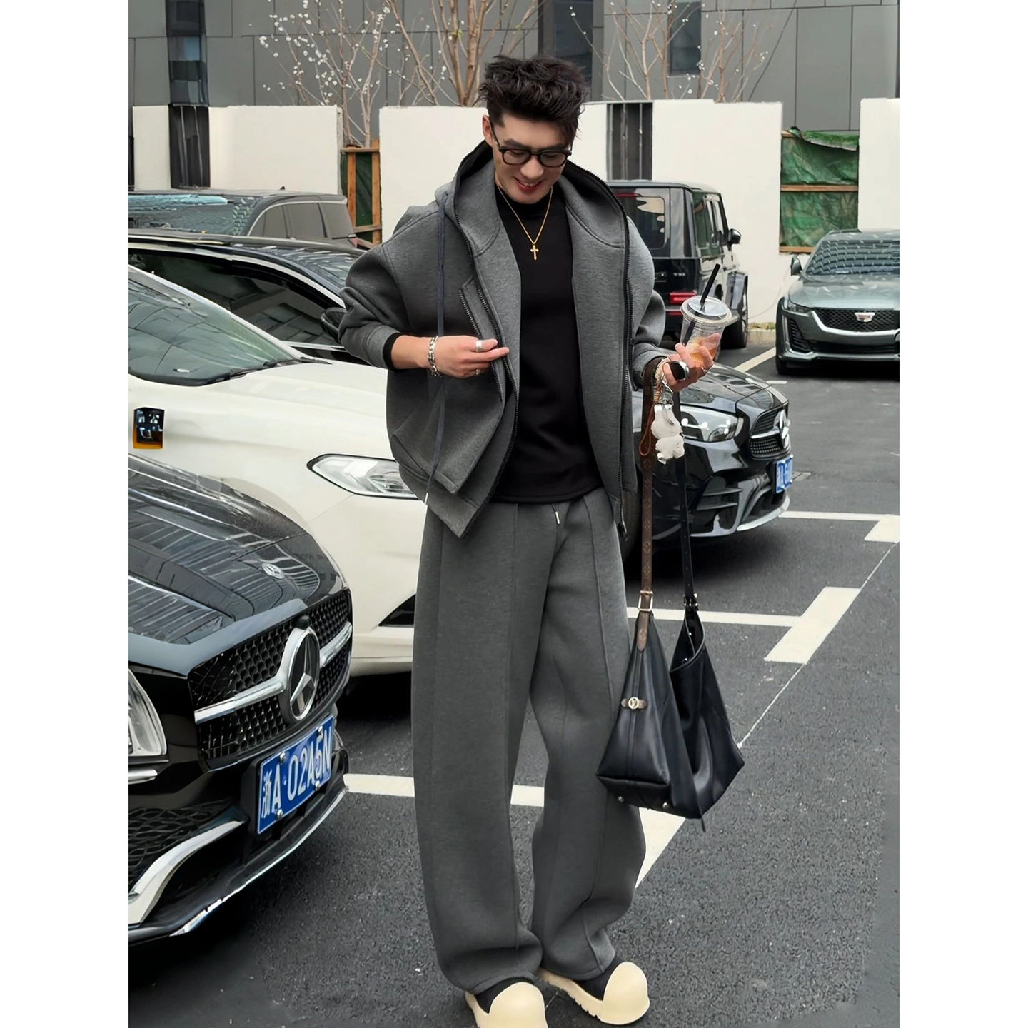 美式空气层假两件连帽卫衣男模高级感穿搭套装重磅廓形弯刀阔腿裤 - 图2