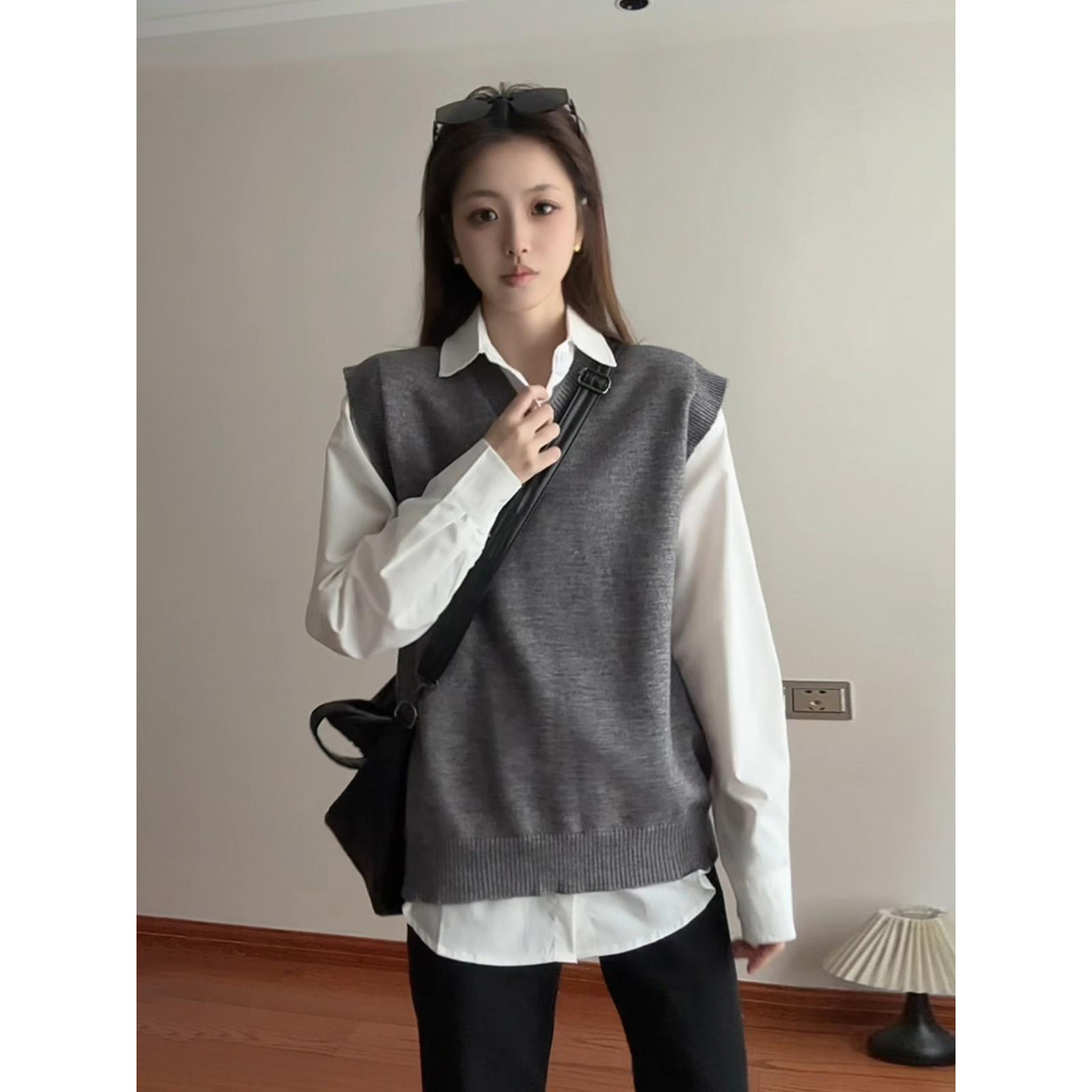 韩版学院风v领针织坎肩男女秋冬季叠穿dk制服外套鸡心领线衫马甲 - 图1