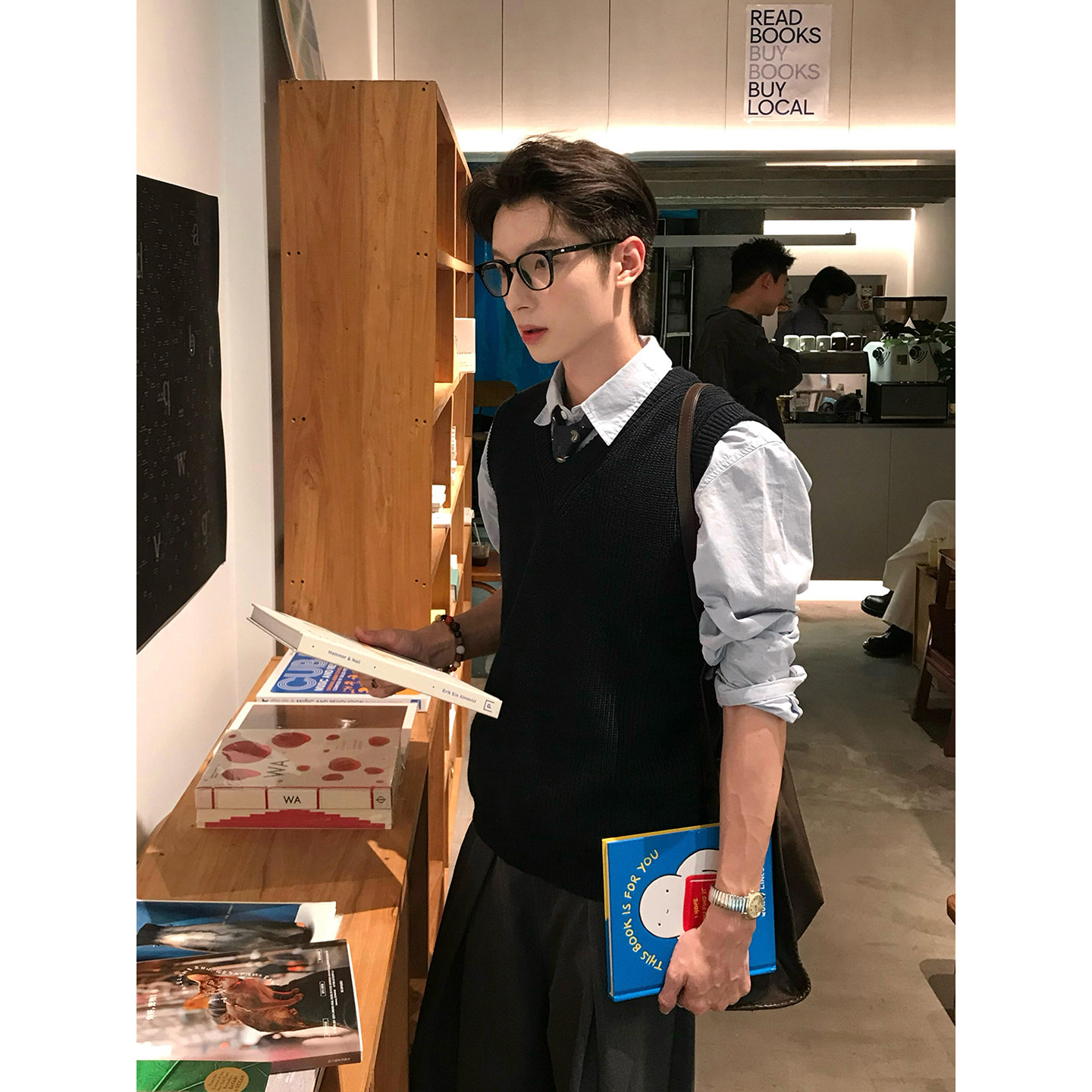 学院风V领针织马甲男款秋季高级感叠穿无袖坎肩背心美式复古毛衣,淘宝优惠券,粉丝福利购,淘宝优惠卷