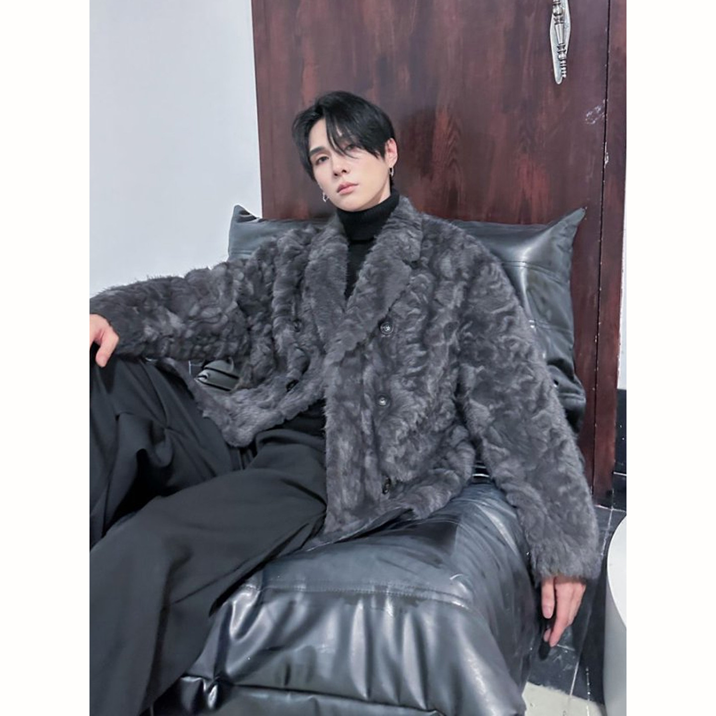 轻奢高级感小湖羊外套皮毛一体皮草男冬季老钱风潮牌痞帅翻领棉服,淘宝优惠券,粉丝福利购,淘宝优惠卷