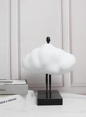 简约创意白色云朵人物摆件金属底座售楼处前台样板房家居装饰品