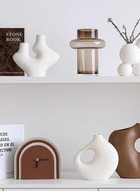 现代艺术高级感小众摆件奶油风客厅电视柜轻奢开放格家居软装饰品