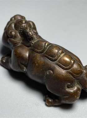 古玩杂项铜器收藏貔貅瑞兽摆v件复古茶宠居家装饰文房用品镇尺压