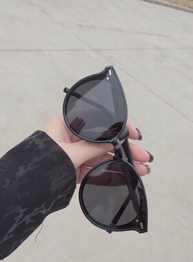速发墨钉韩线潮新款铆镜防紫外版防晒沙滩街拍偏光太镜