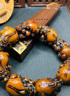 爆款正品老蜜雕刻貔貅手串男女时尚老料男款民族风琥珀春夏新款