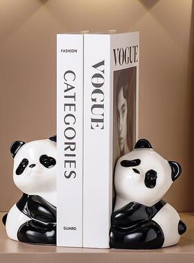 熊猫治愈情绪小摆件电视酒柜子客厅办公室高级感书房书立架装饰品