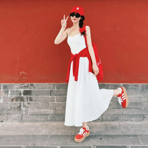 复古港风红色针织披肩外搭叠穿系腰屁帘新款空调房护肩颈椎小坎肩 - 图2