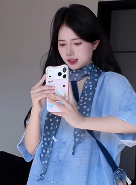 蓝色波点长条丝巾系脖高级感女