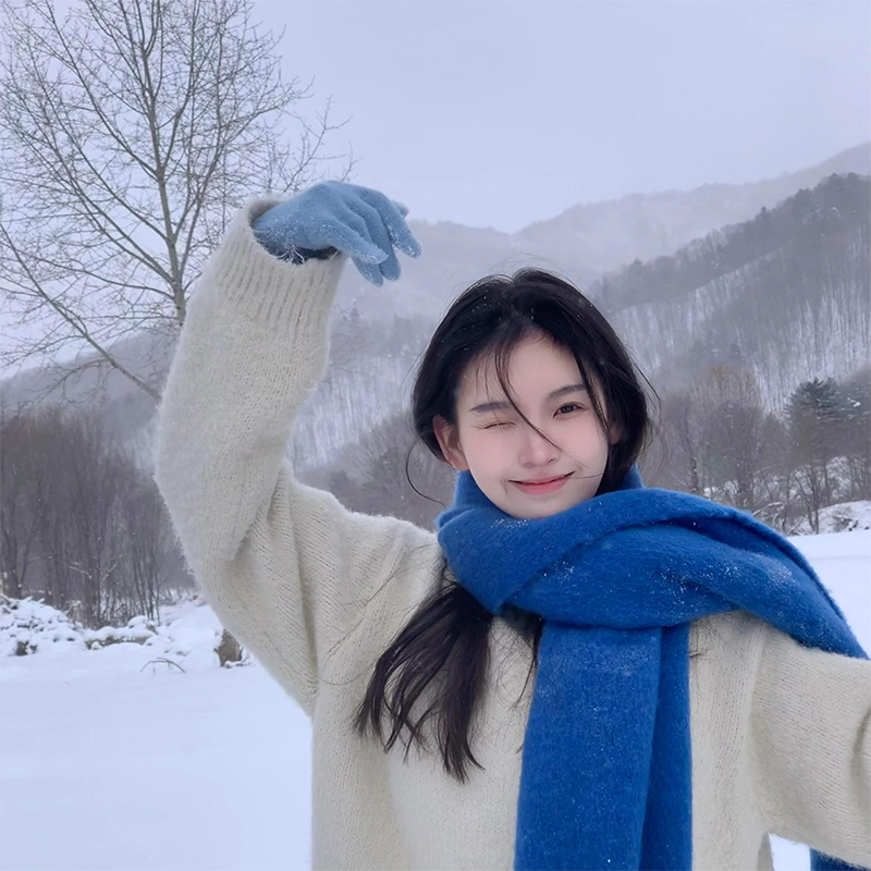 克莱因蓝色围巾女冬季2025新款韩系氛围感纯色仿马海毛保暖围脖女,淘宝优惠券,粉丝福利购,淘宝优惠卷