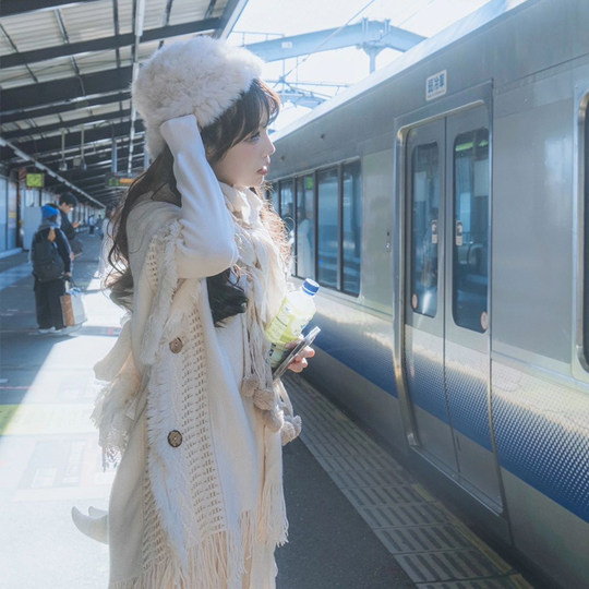 白色森系斗篷披肩百搭流苏毛衣针织衫草原旅行波西米亚披风围巾女