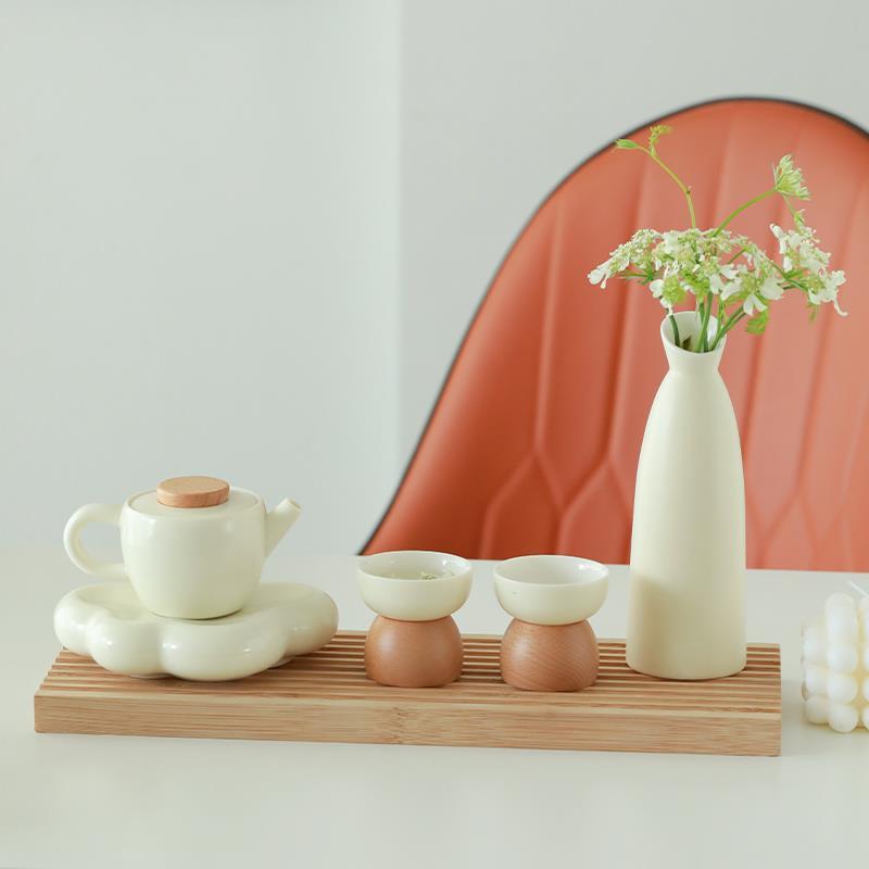 Kung Fu tea set set set of light luxury high-end teapots simple one pot and two cups gift boxes for best friends