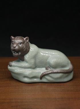 哥窑瓷器十二生肖虎马狗陶瓷摆件寅午戌三合贵人家居风水装饰用品