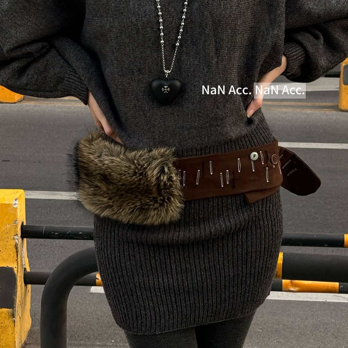 复古纽扣毛毛腰带女秋冬新款潮流时尚辣妹毛绒腰封百搭腰链配饰带,淘宝优惠券,粉丝福利购,淘宝优惠卷